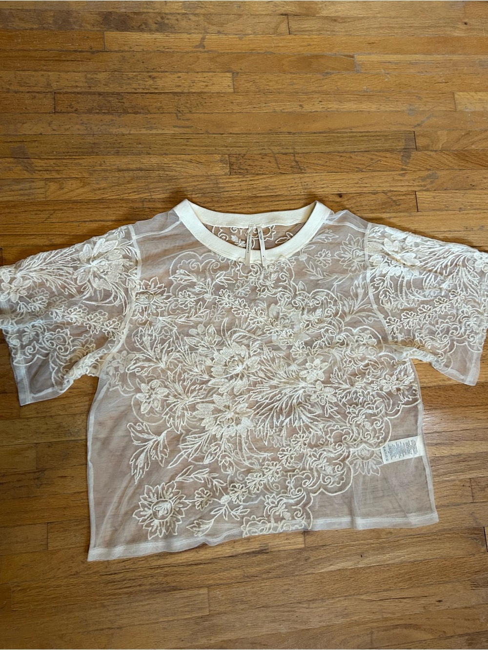 Anthropologie sheet embroidered tshirt